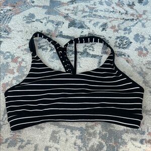 Athleta black and white sports bra size small